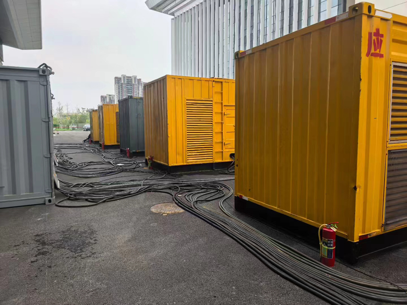 五台不同季节柴油发电机组保养有哪些注意事项?