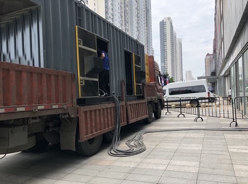 五台冷却液不足的情况下如何检查柴油发电机组？